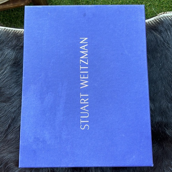 Stuart Weitzman, 8 1/2 4inch heel Made in Spain. - Picture 7 of 7